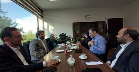 نشست مشترک سازمان توسعه و سرمایه‌گذاری و بنیاد حامیان دانشگاه تهران