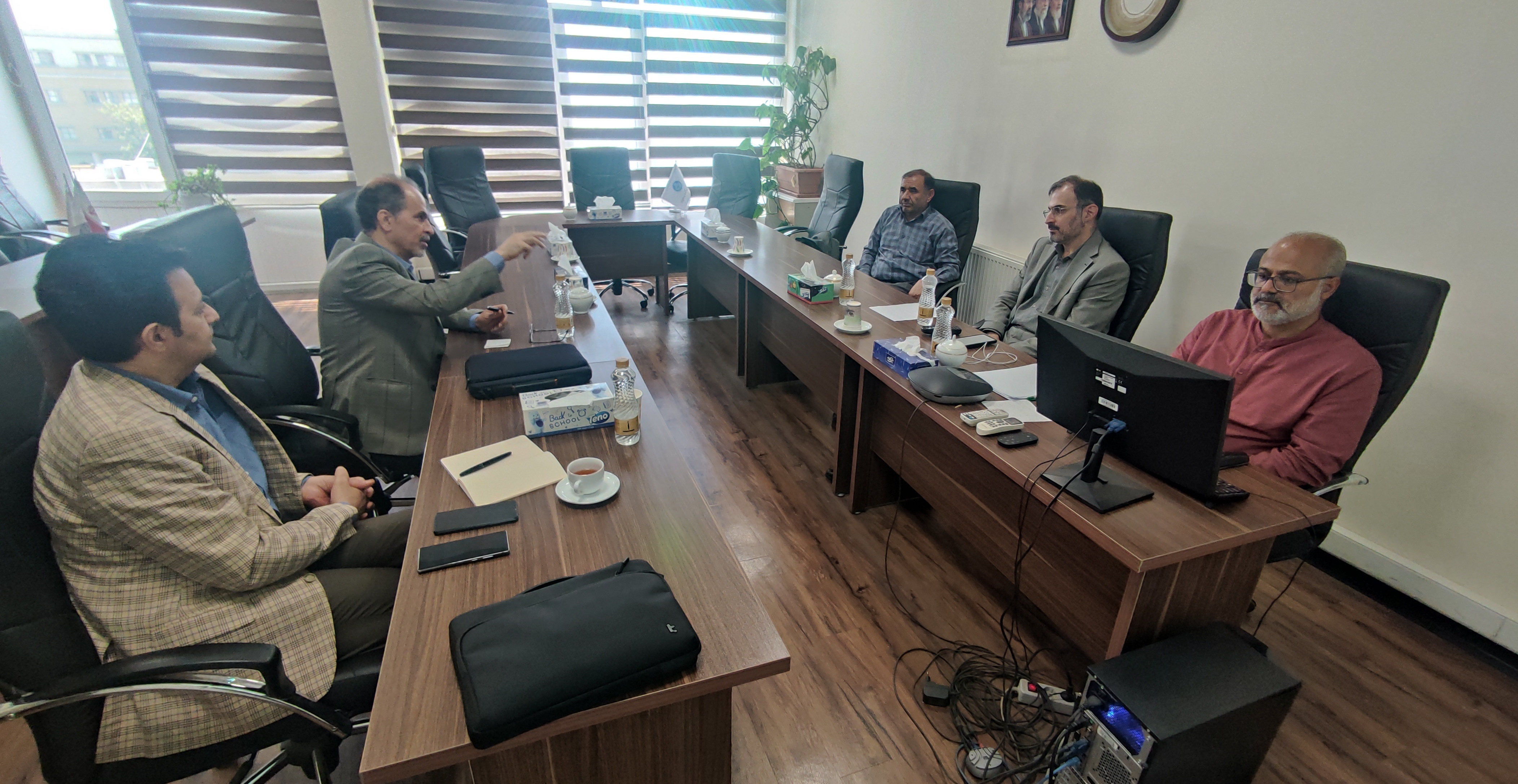 تقویت اکوسیستم نوآوری «شهر دانش»؛ بررسی زمینه‌های همکاری دانشگاه تهران وبانک ملت برای استقرار شرکت‌های فعال در حوزه توسعه فناوری و نوآوری
